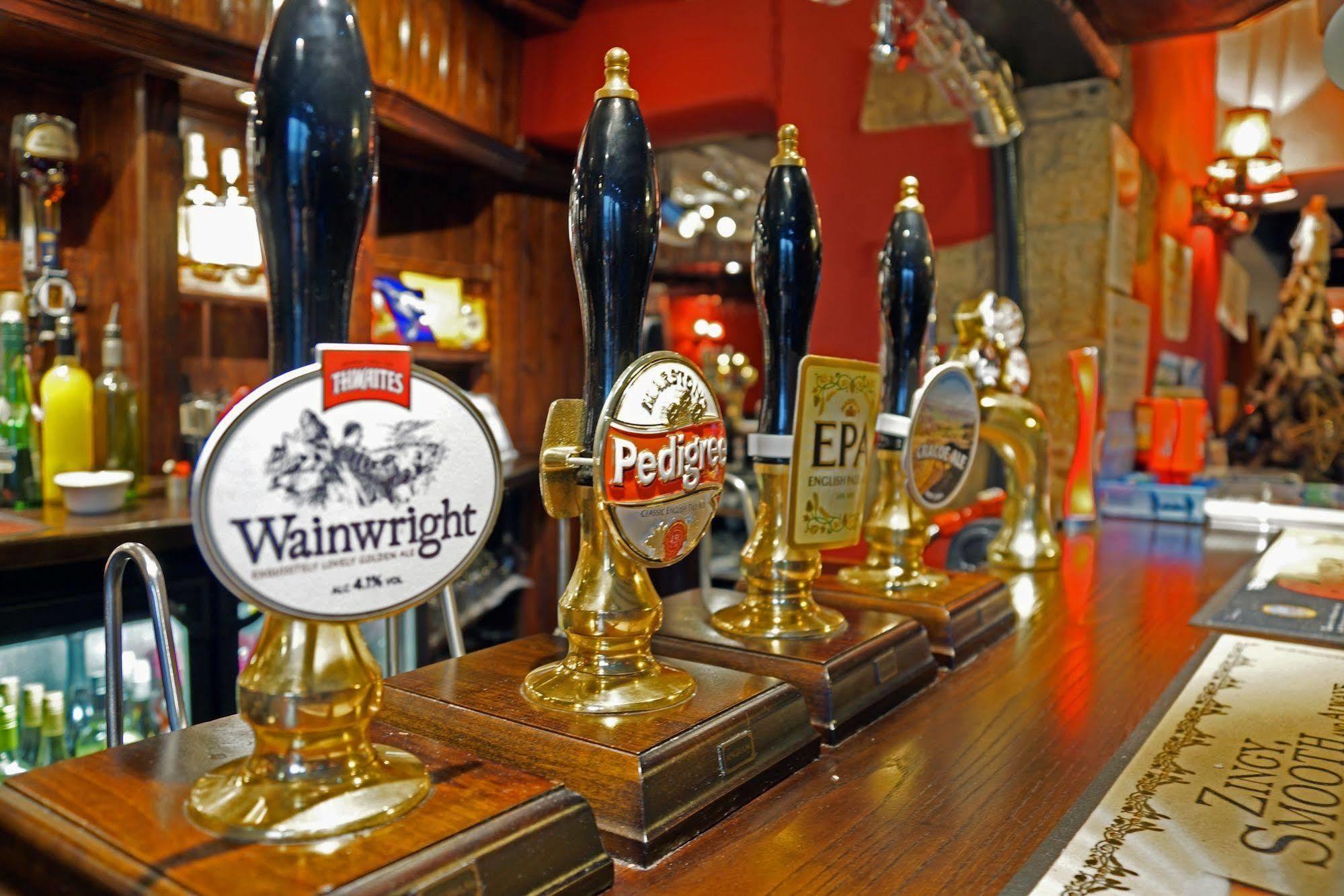 Devonshire Arms Inn Cracoe Kültér fotó